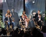 幻灯图集：《月食》影迷见面会 斯图尔特低胸秀美腿