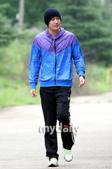 组图：韩国演员赵汉善入伍 称会好好服役