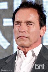 组图：施瓦辛格金知云出席《背水一战》记者会