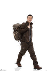 组图：黄志忠化身户外达人提倡健康生活