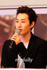 组图：Superjunior出席新专辑发布会