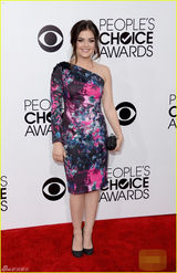 组图：第40届人民选择奖星光熠熠 小罗伯特现身