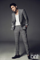 组图：韩星千正明拍时尚写真 尽显成熟魅力