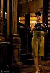 高清组图：葛优情挑三美 白冰大秀美背遭强吻