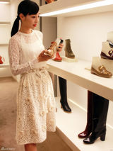 组图：白百何优雅亮相 红唇白裙清新纯美