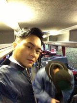 组图：“帅气机长”张智霖微博生活照集锦