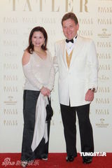 组图：周年舞会晚宴开幕 赌王多位家人亮相捧场