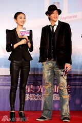 幻灯图集：《美女老板》关机 何润东受景甜“虐待”