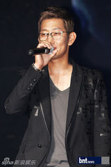 组图：韩团WonderBoys首亮《Ta-Dah》制作发布会