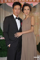 组图：谢婷婷安志杰甜蜜秀 对霆锋柏芝复合不表态