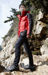 组图：韩星金载沅写真曝光 运动时尚活力十足