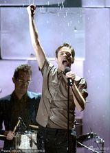 组图：Fun乐队获格莱美综合类年度最佳歌曲奖