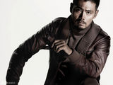 邵兵蓄须拍时尚大片 皮衣勾勒质感硬汉（组图） 