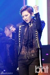 组图：Brain与男团M.pire等出席亚洲模特大赏