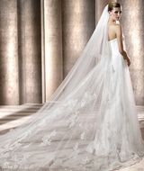 组图：欧美2012年婚纱系列发布 彰显高雅气质