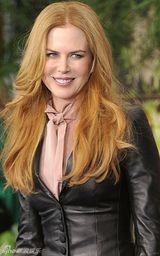 高清图：《随波逐流》首映 安妮斯顿pk妮可-基德曼