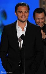 幻灯：桑德拉-布洛克获电视众选择奖年度娱乐大奖