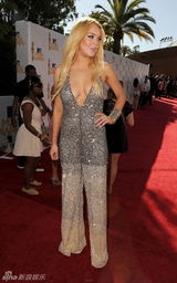 幻灯图集：林赛-罗韩和克里斯蒂娜MTV奖红毯比美