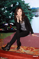 组图：阿娇回忆儿时温情往事 欲趁楼市高峰卖房