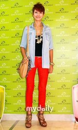 组图：金希澈朴秀珍等出席教育学院开业仪式