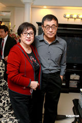 幻灯图集：刘家昌公布太太病情 寺庙上香保佑平安