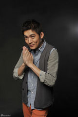 组图：《囧人》再曝张博卖萌搞怪定妆照