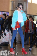 组图：4minute宣美郑俊英等便装赴日展早春时尚