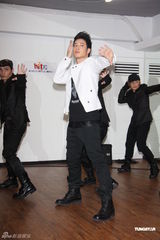 高清：潘玮柏新造型首度曝光 对蔡依林selina有好感