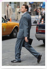 组图：莱昂纳多现身《华尔街之狼》片场