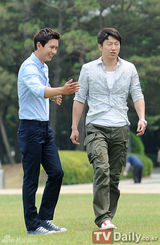 组图：张东健等出席《绅士的品格》记者会