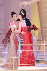 组图：2012年港姐三甲出炉 张名雅荣获冠军