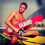 组图：英跳水正太曝海量生活照 秀腹肌吐舌卖萌