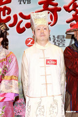 幻灯图：无线福将欧阳震华力挺新剧 收视高将裸奔