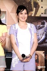 幻灯：前女友刘品言力挺阮经天 贾静雯亮相公益活动