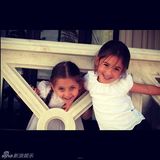 组图：MJ爱女帕丽斯初长成 朋克自拍照时尚青春