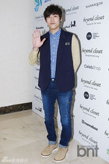 组图：missA等助阵时装周 金宇彬走秀变吸血鬼