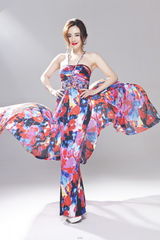 组图：孟茜花漾写真曝光 别致造型展性感魅惑