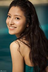 组图：潘辰泳装写真突破尺度 演绎别样性感