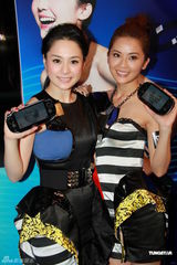 组图：TWINS揭幕游戏展 阿Sa生病不敢与男友看医生