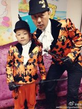 组图：《爸爸》全体亮相湖南春晚 马年造型惹眼