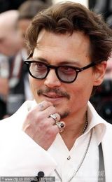 高清图：《加勒比4》首映礼 约翰尼·德普帅气现身