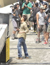 高清图：周杰伦闹市展开枪战 焦点人物谢霆锋未现身