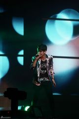 高清组图：SM新人组合EXO正式出道引爆激情