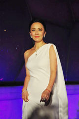 组图：优雅盛典星光熠熠 巩俐刘嘉玲张雨绮斗艳 