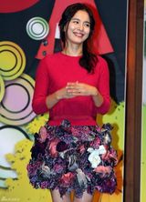 高清图：金贤重帅气宣传《恶吻》 与郑素敏亲密合影