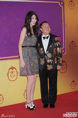 陈可辛吴君如祝寿曾志伟 陈慧琳亮片裙耀眼(图)