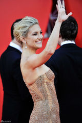 组图：凯特-哈德森性感亮相威尼斯电影节