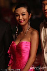 幻灯图集：《日照重庆》戛纳首映 王小帅获最高礼遇