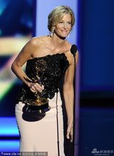 组图：安娜-冈凭《绝命毒师》获剧情类最佳女配