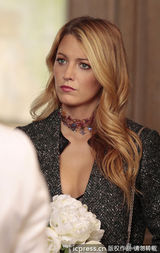 组图：《绯闻女孩》落下了帷 S女王布莱克美胸终极盘点